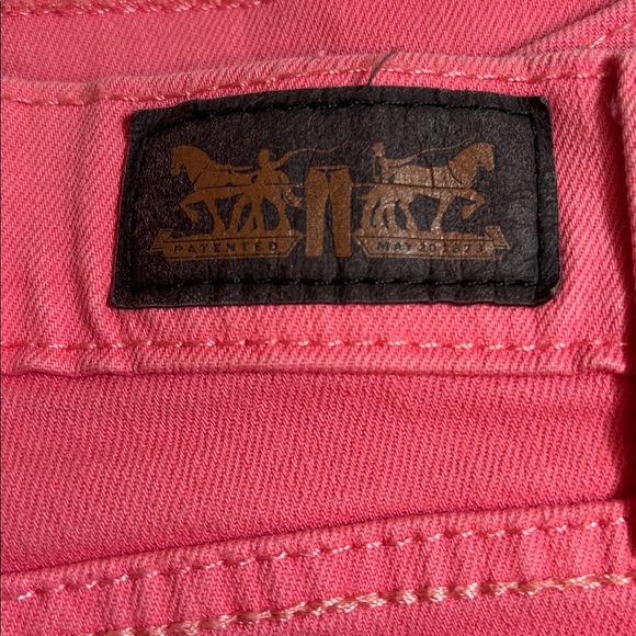 Levi's 524 Too Superlow Two Horse Patch Distressed Skinny Jeans 30x32 - Picture 2 of 16